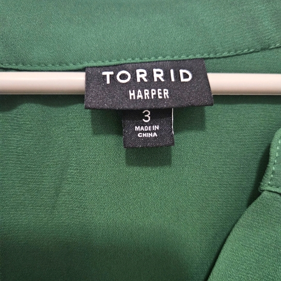 Torrid Harper Blouse Green Size 3 22/24 - Picture 2 of 5